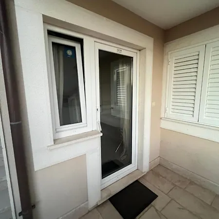 Apartmán Violeta 3 *