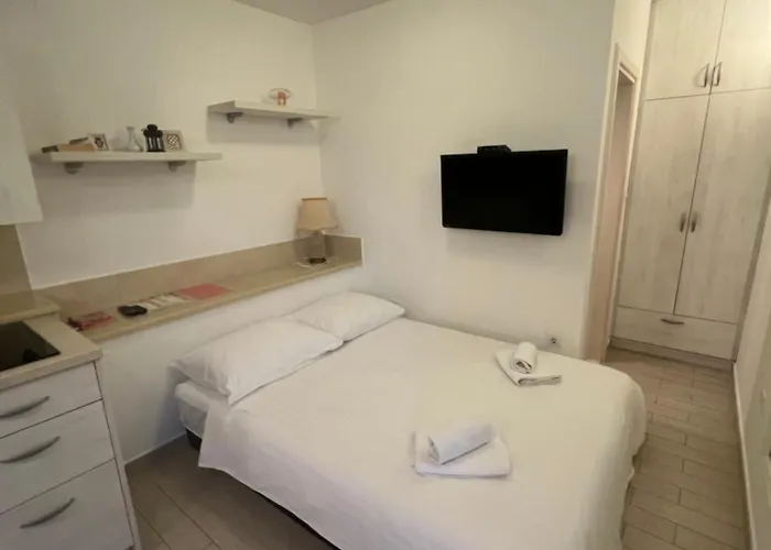 Violeta 3 杜布罗夫尼克