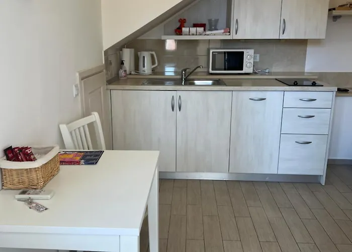 Violeta 3 * Ντουμπρόβνικ